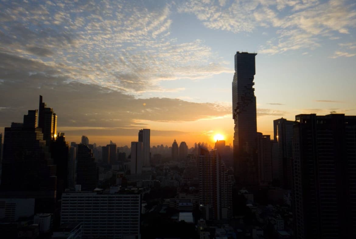 The Lofts Silom by Raimon Land
