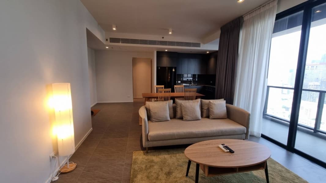 The Lofts Silom by Raimon Land
