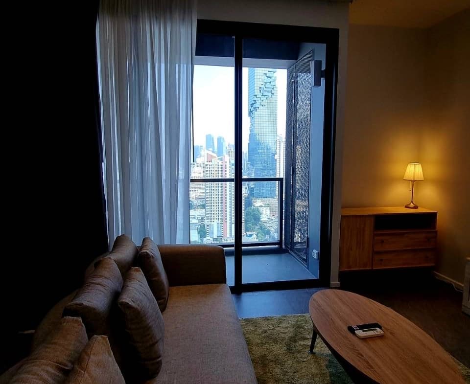 The Lofts Silom by Raimon Land