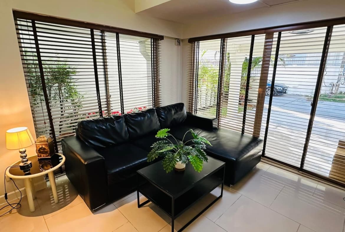 Single House (Sukhumvit 31)