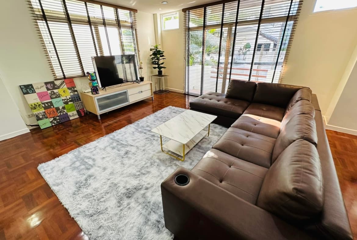 Single House (Sukhumvit 31)