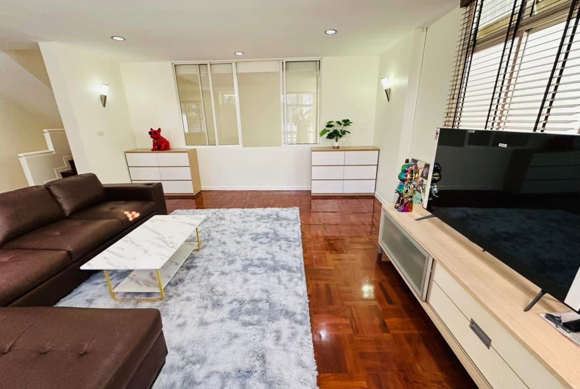 Single House (Sukhumvit 31)