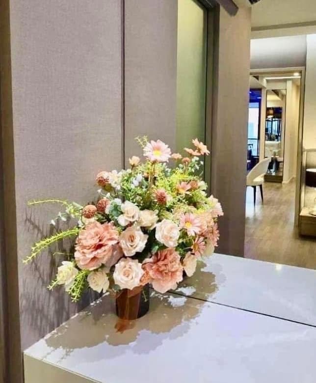 The Room Sathorn – St. Louis