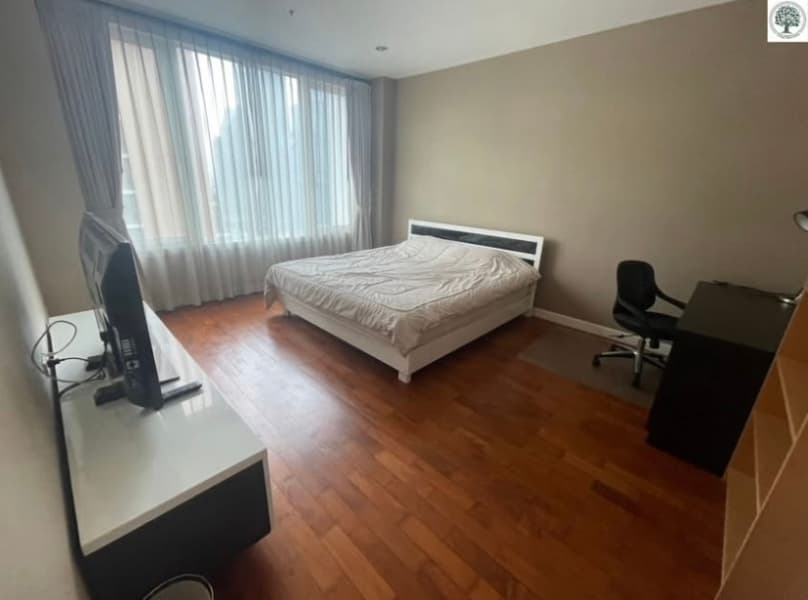Siri Residence