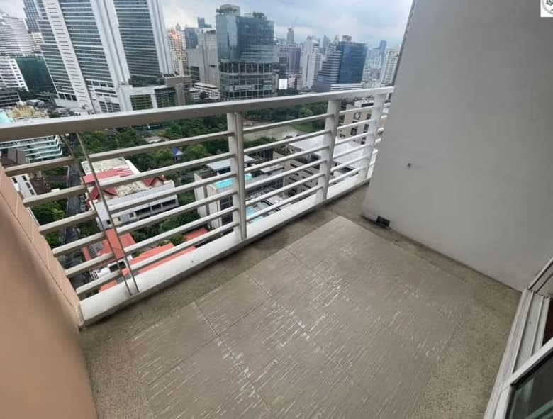 Siri Residence