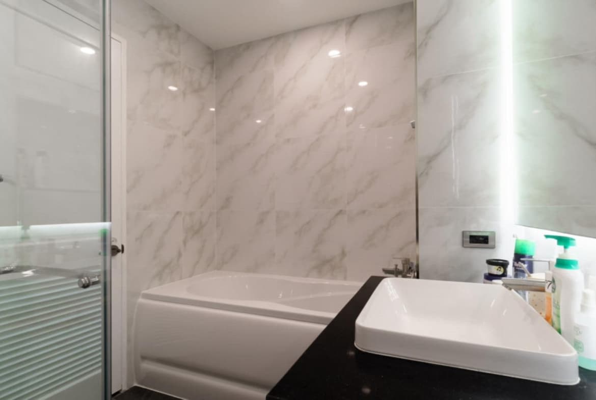 Wattana Suite Condominium