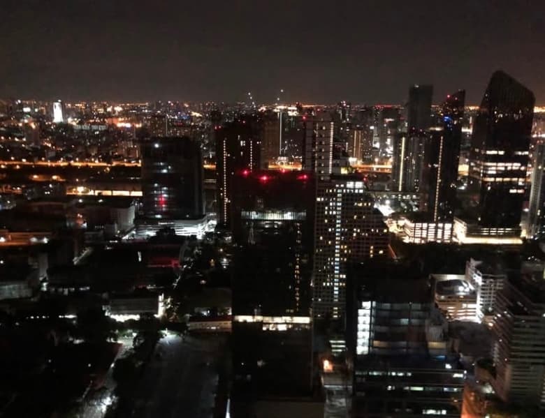 The ESSE Asoke Sukhumvit 21