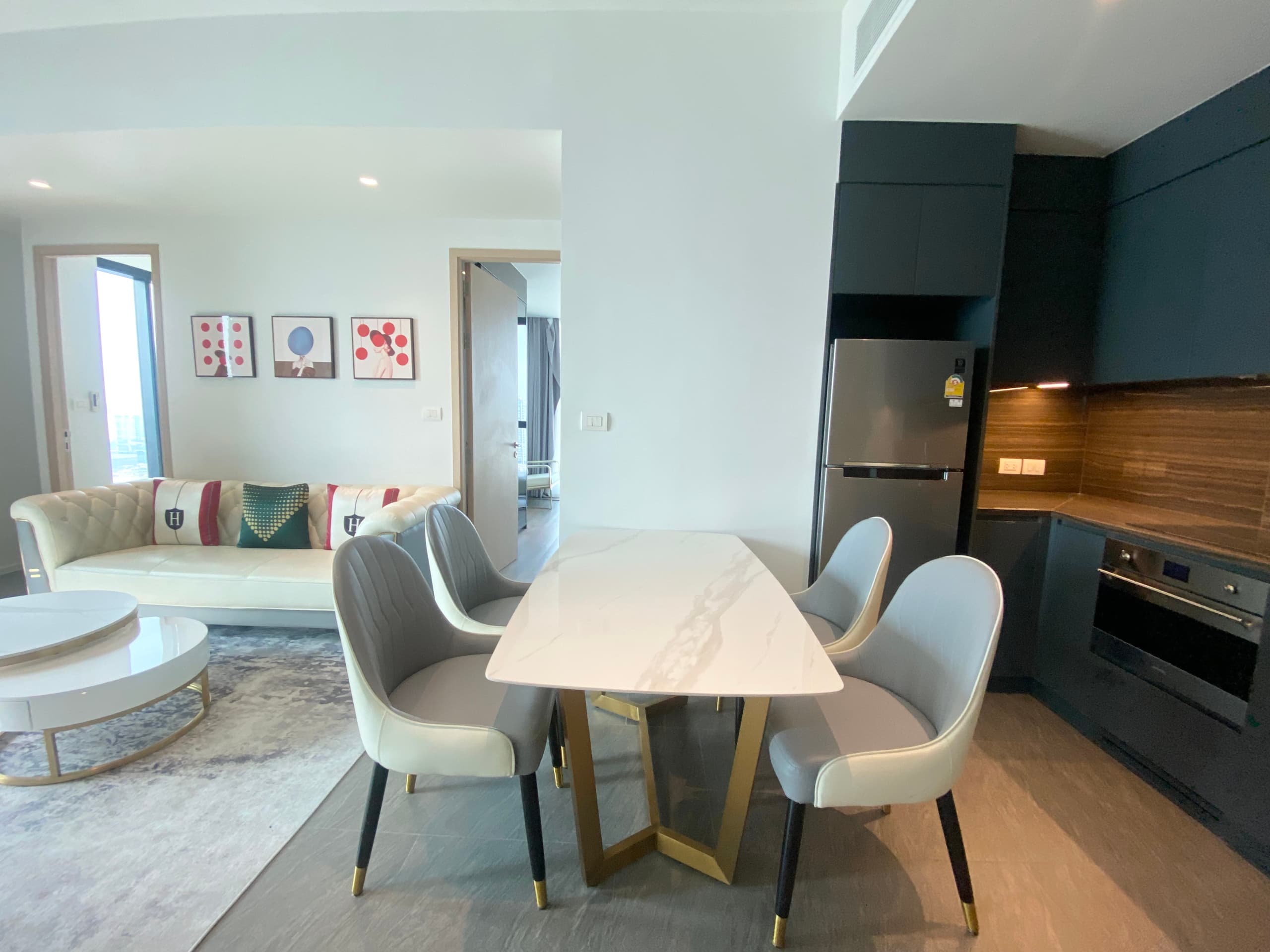 The Lofts Silom by Raimon Land