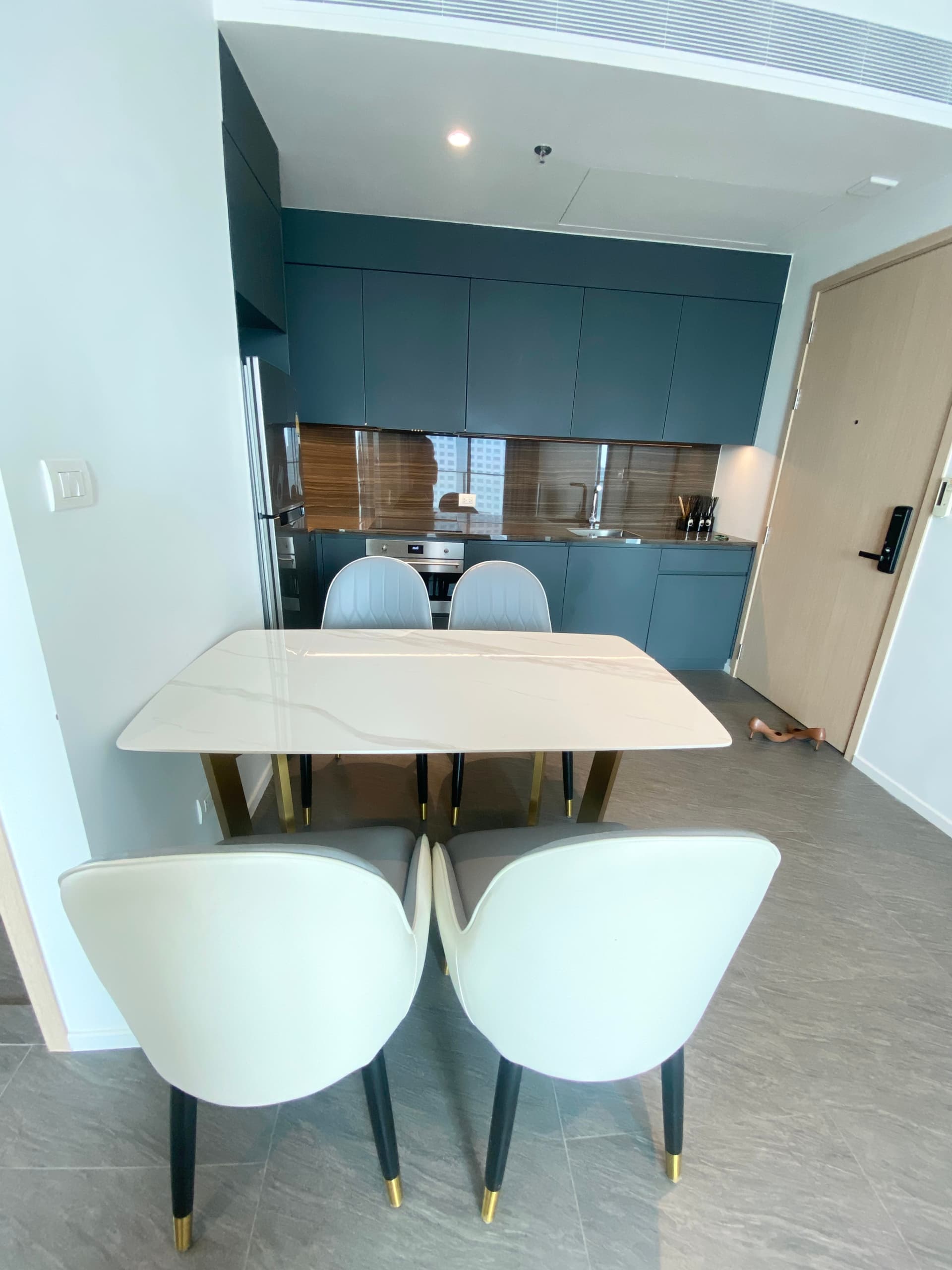 The Lofts Silom by Raimon Land