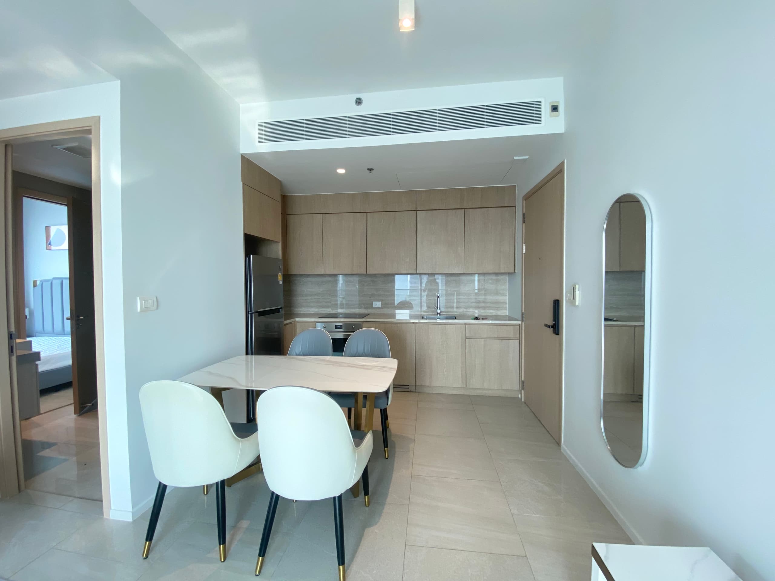 The Lofts Silom by Raimon Land