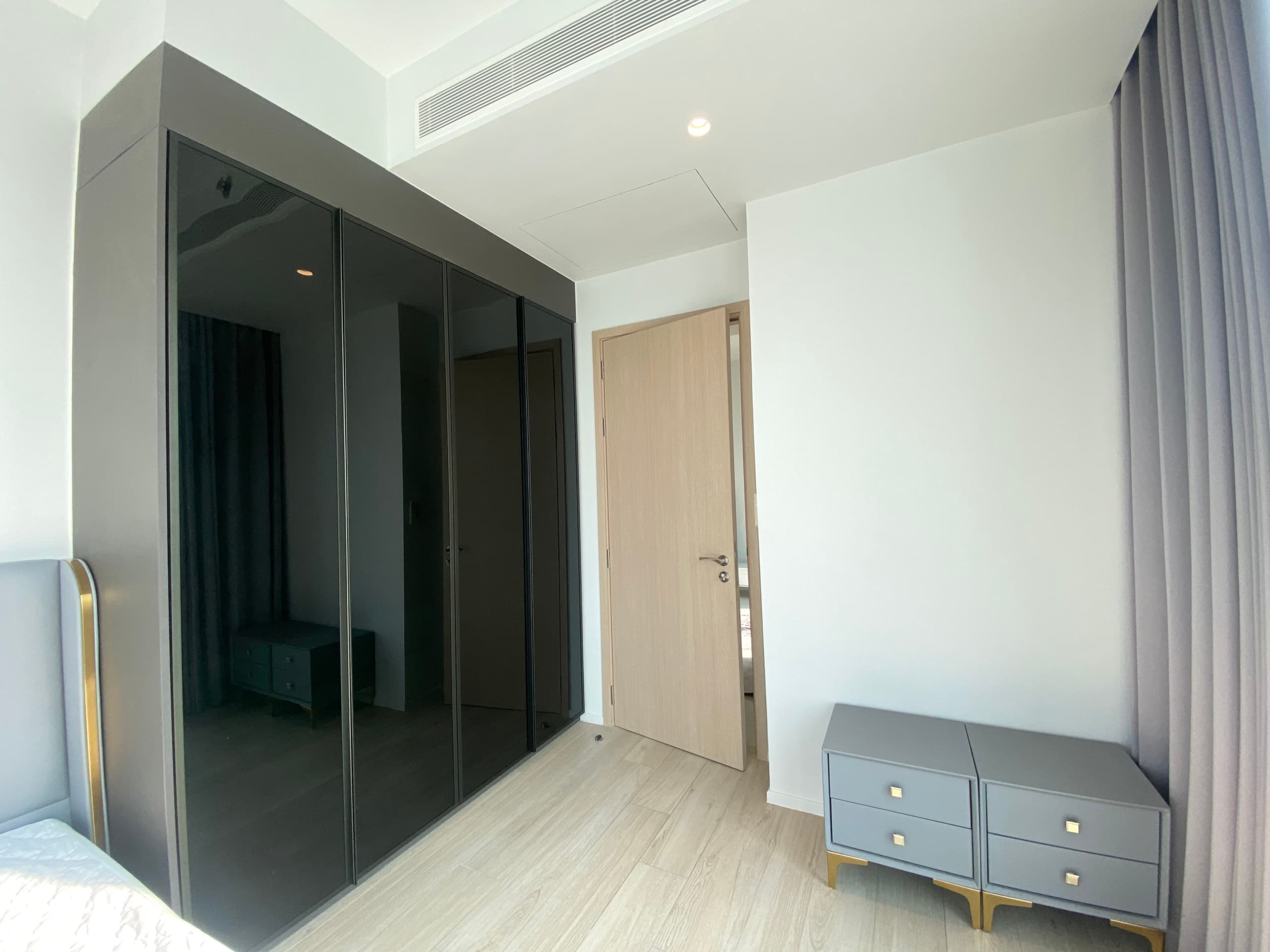 The Lofts Silom by Raimon Land