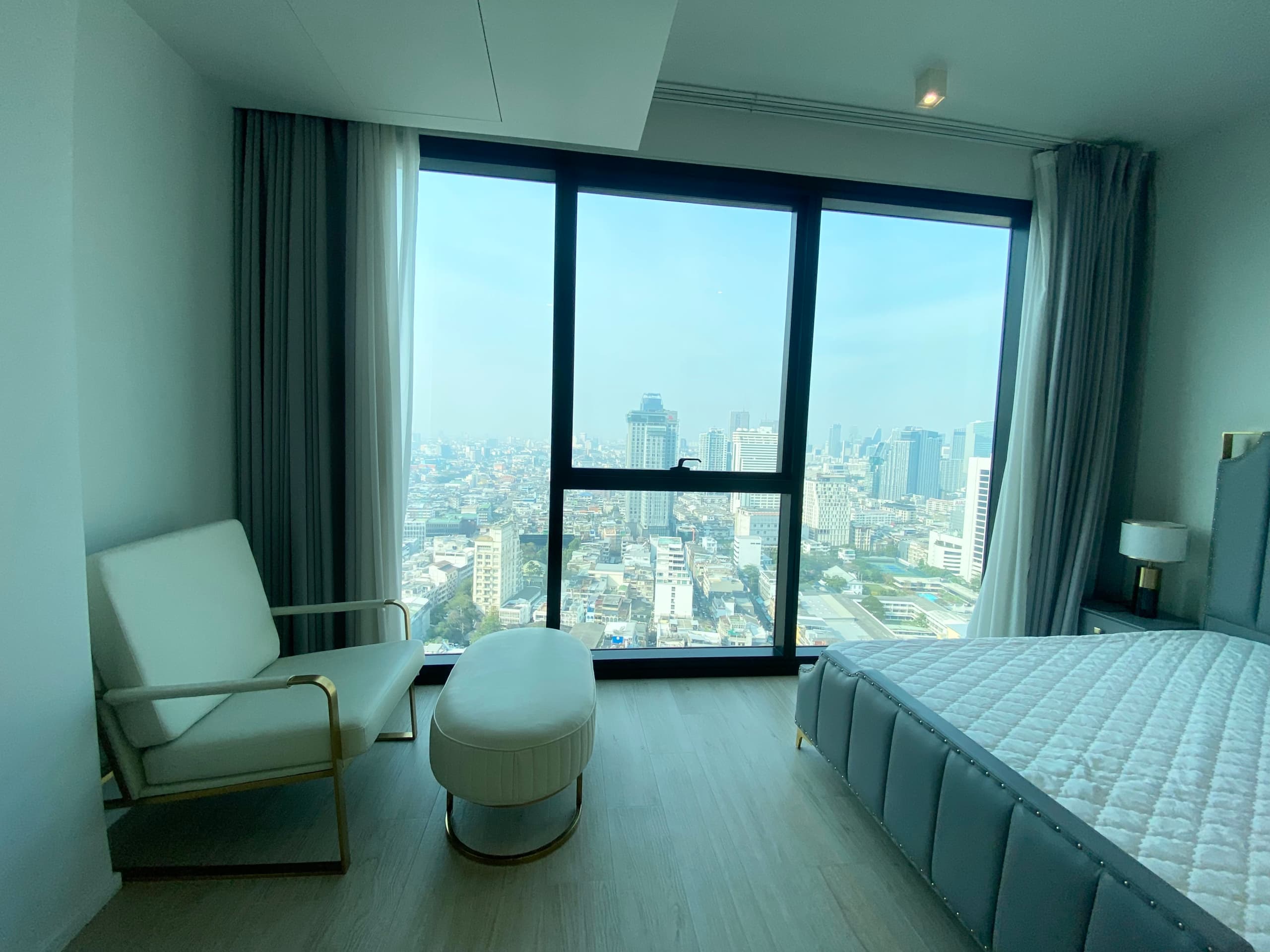 The Lofts Silom by Raimon Land