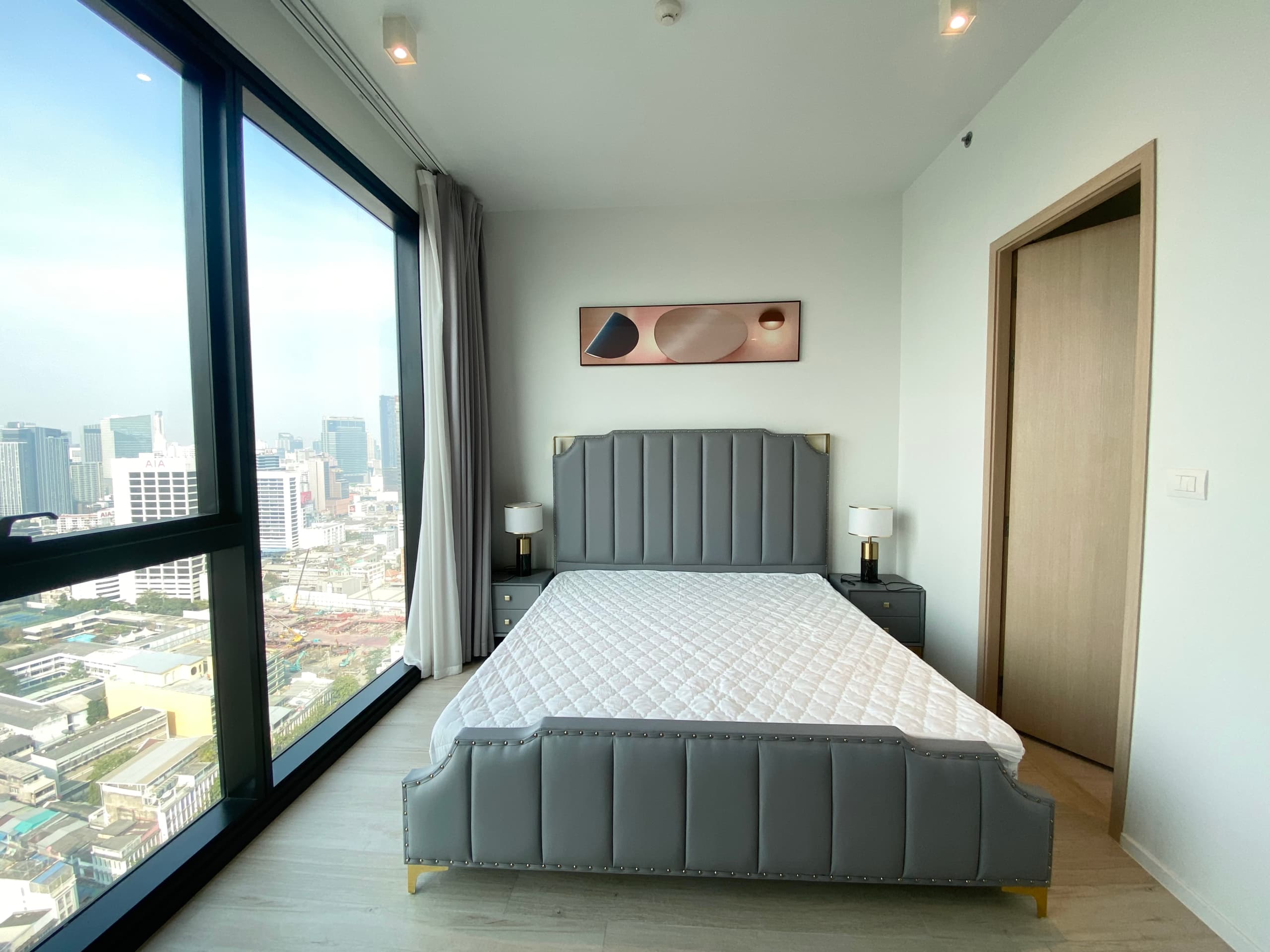 The Lofts Silom by Raimon Land