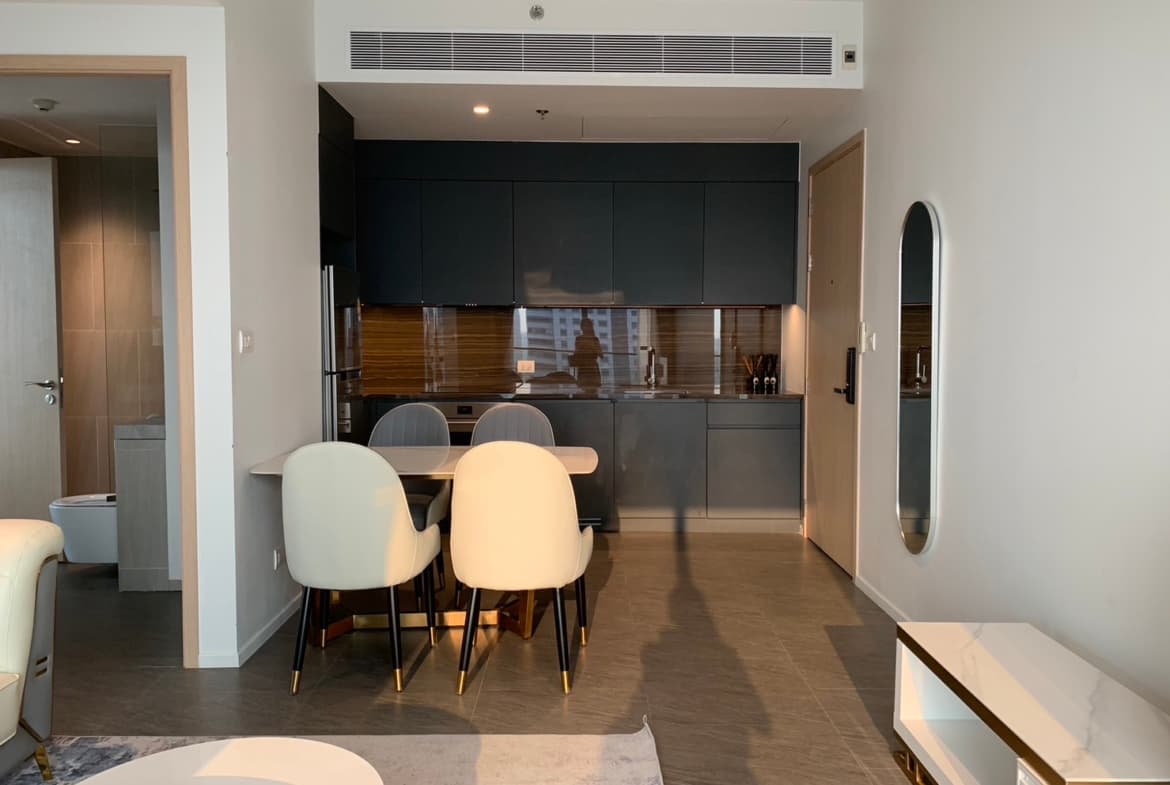 The Lofts Silom by Raimon Land