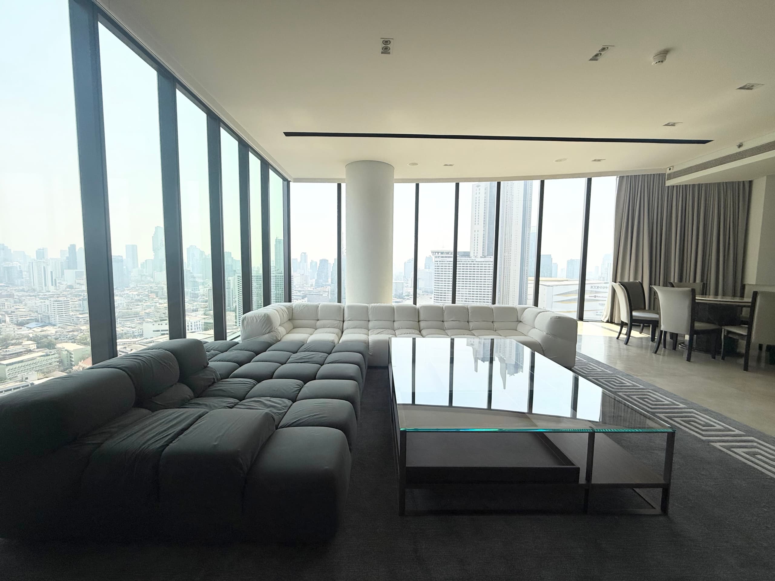 Banyan Tree Residences Riverside Bangkok