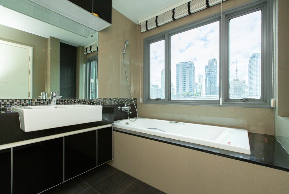 The Crest Sukhumvit 34
