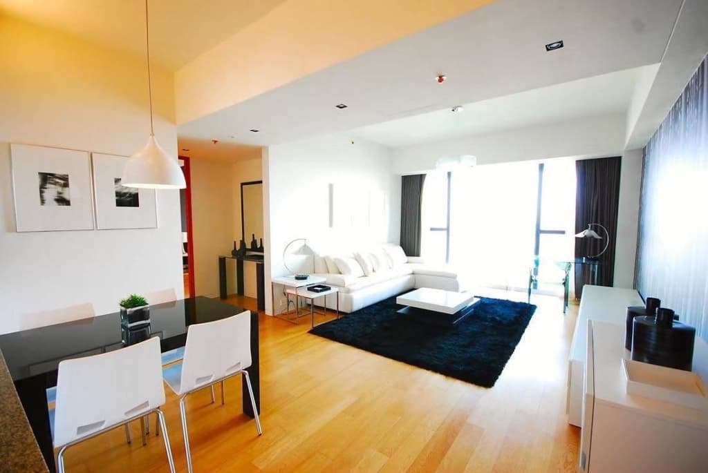 The Met Condominium