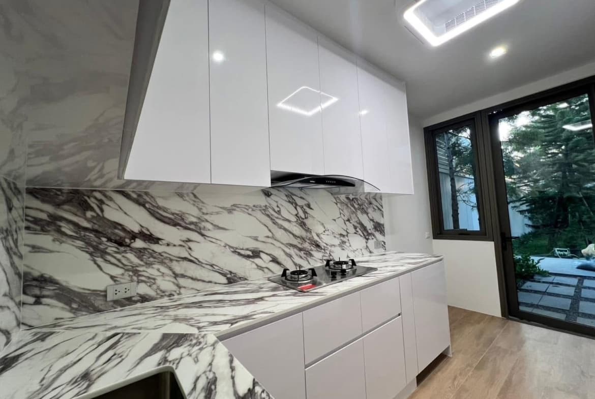 Newly Built Modern House for Rent in Sukhumvit