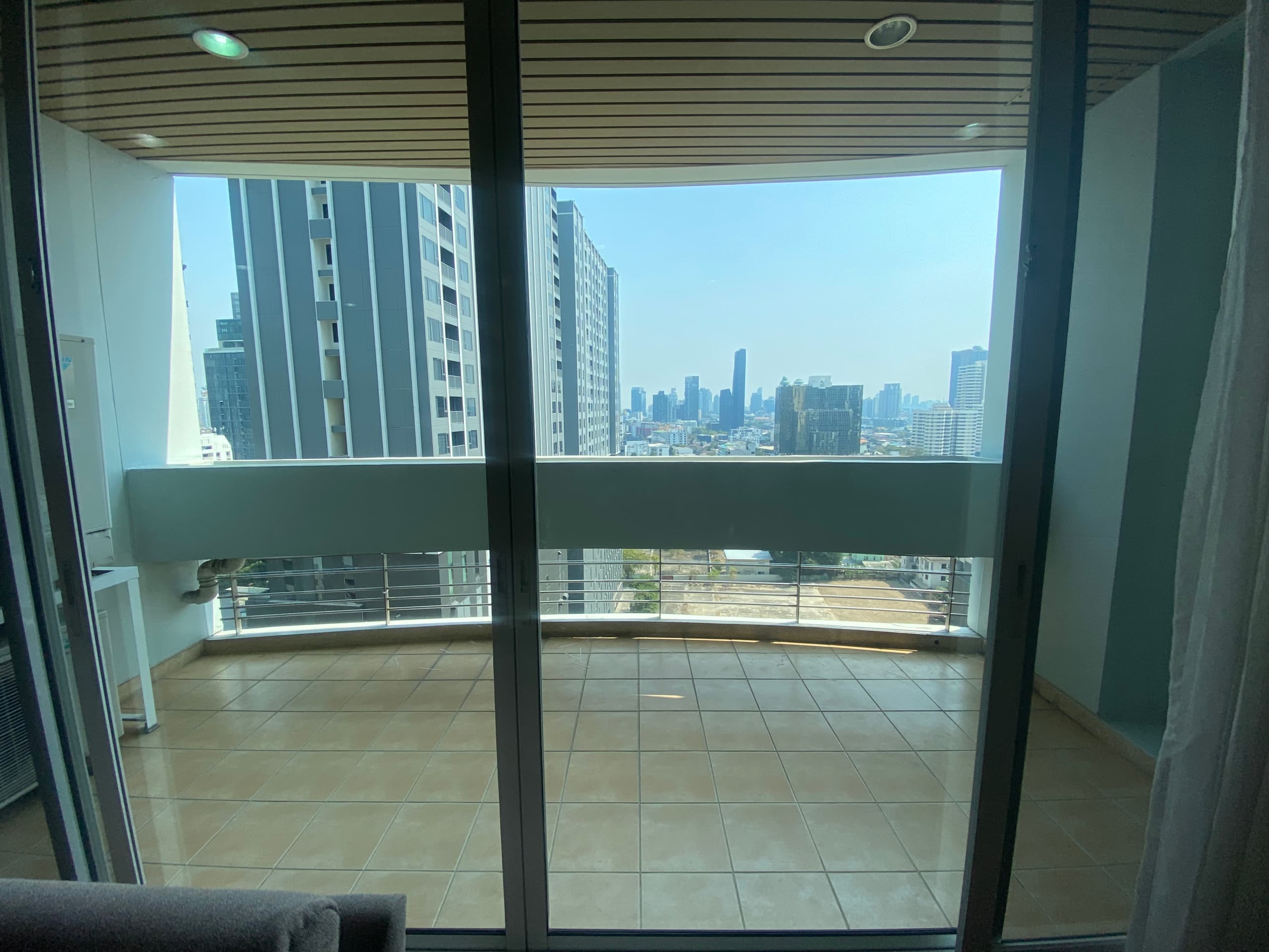 Spacious Apartment for Rent in Sukhumvit 24