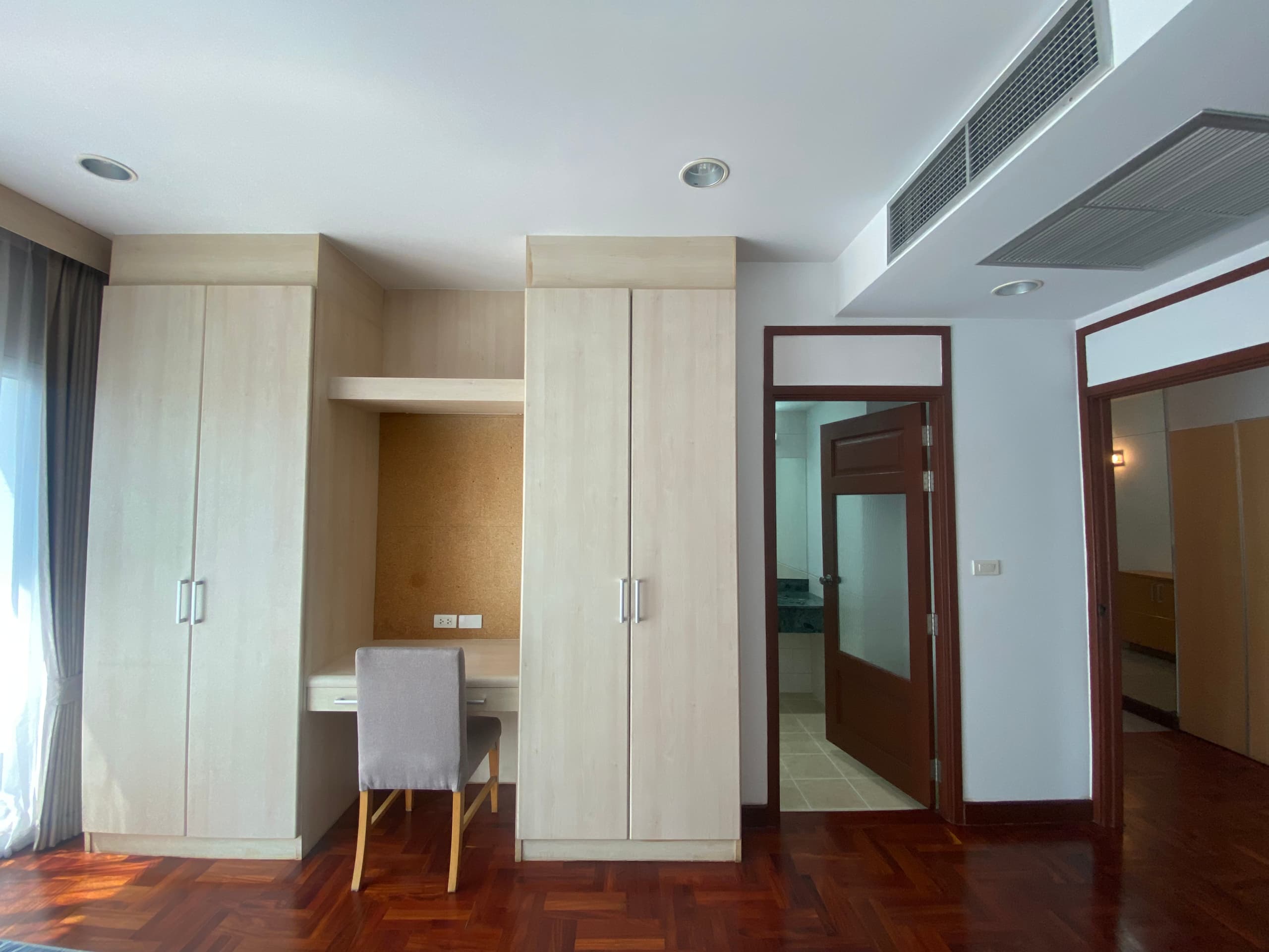 Spacious Apartment for Rent in Sukhumvit 24