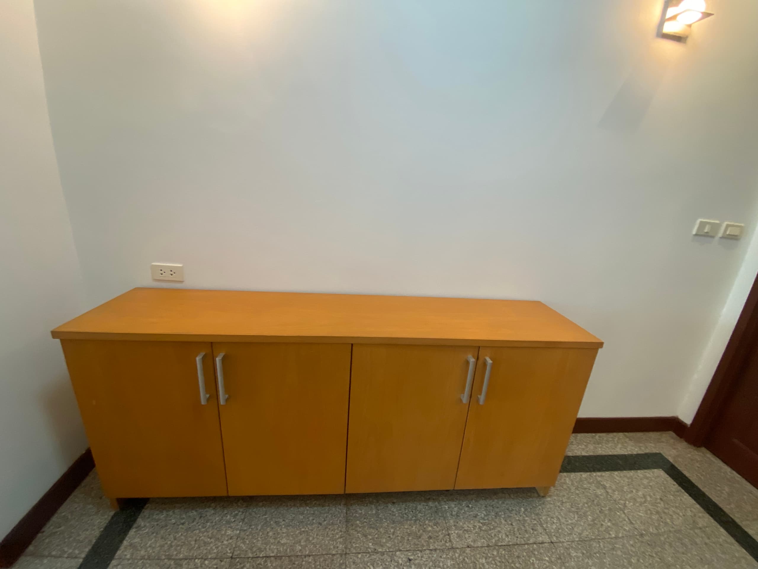 Spacious Apartment for Rent in Sukhumvit 24