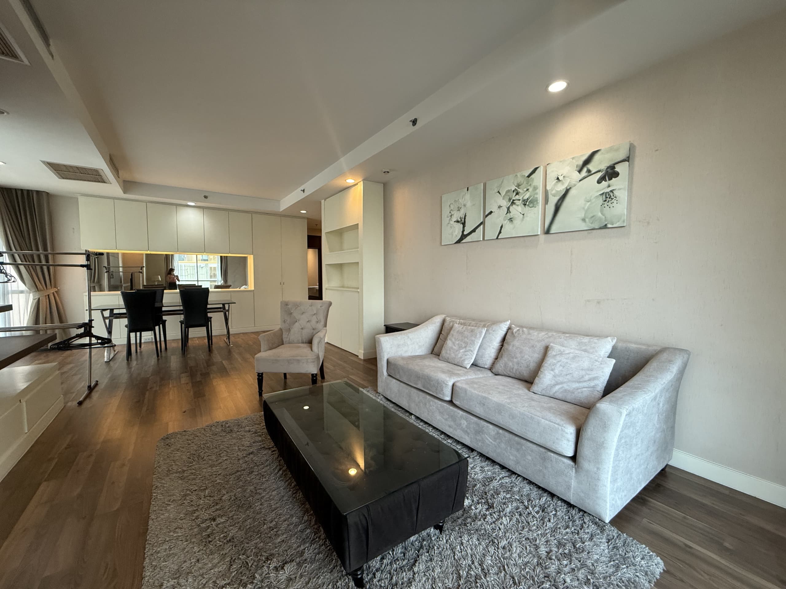 The Rajdamri Serviced Residence