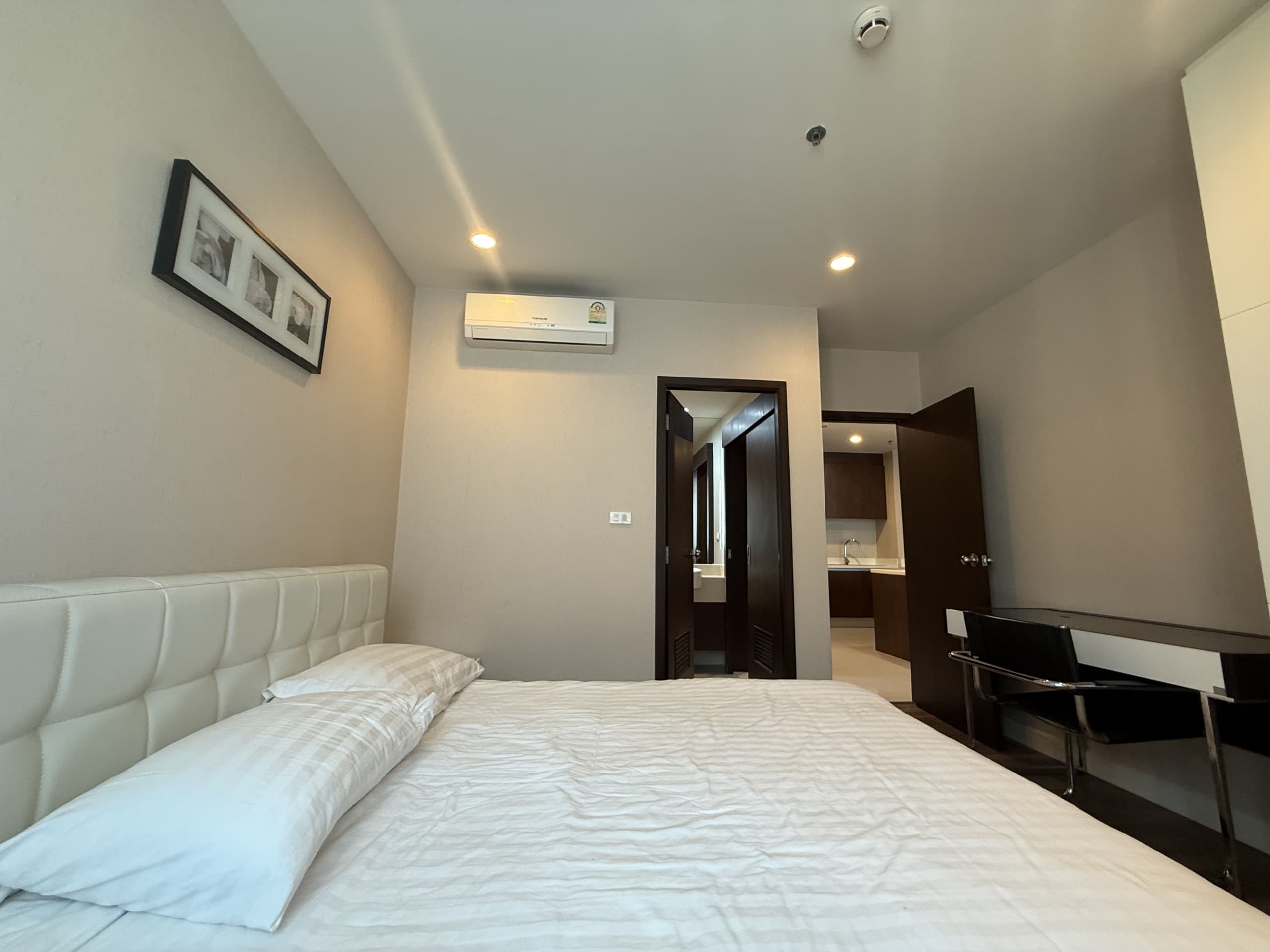 The Rajdamri Serviced Residence