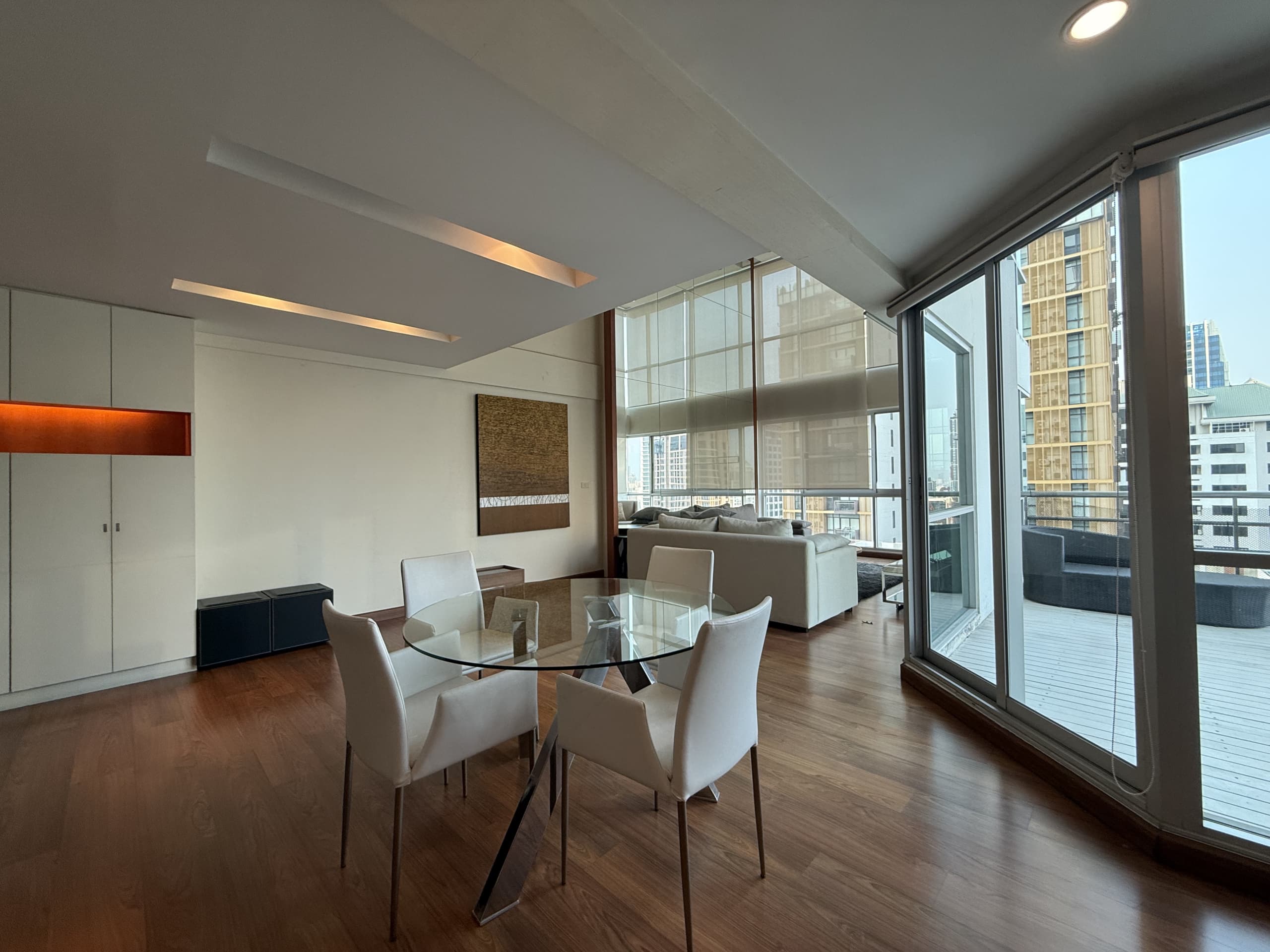 The Rajdamri Serviced Residence
