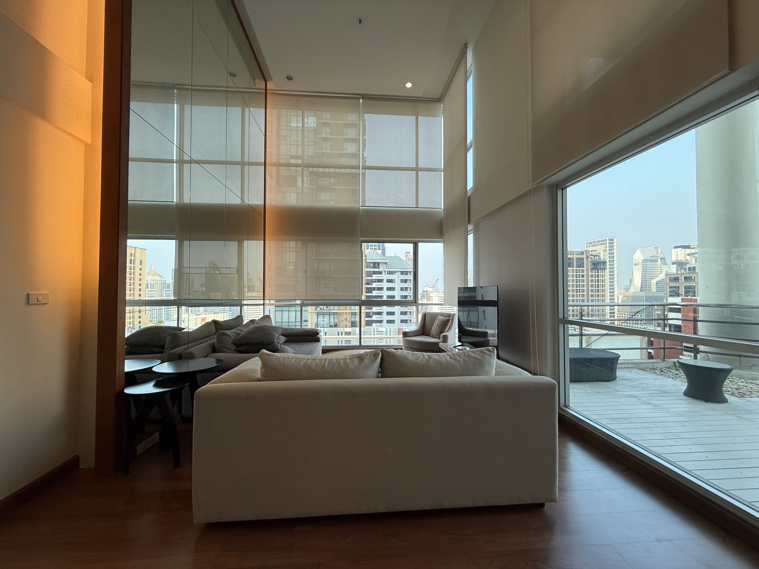 The Rajdamri Serviced Residence