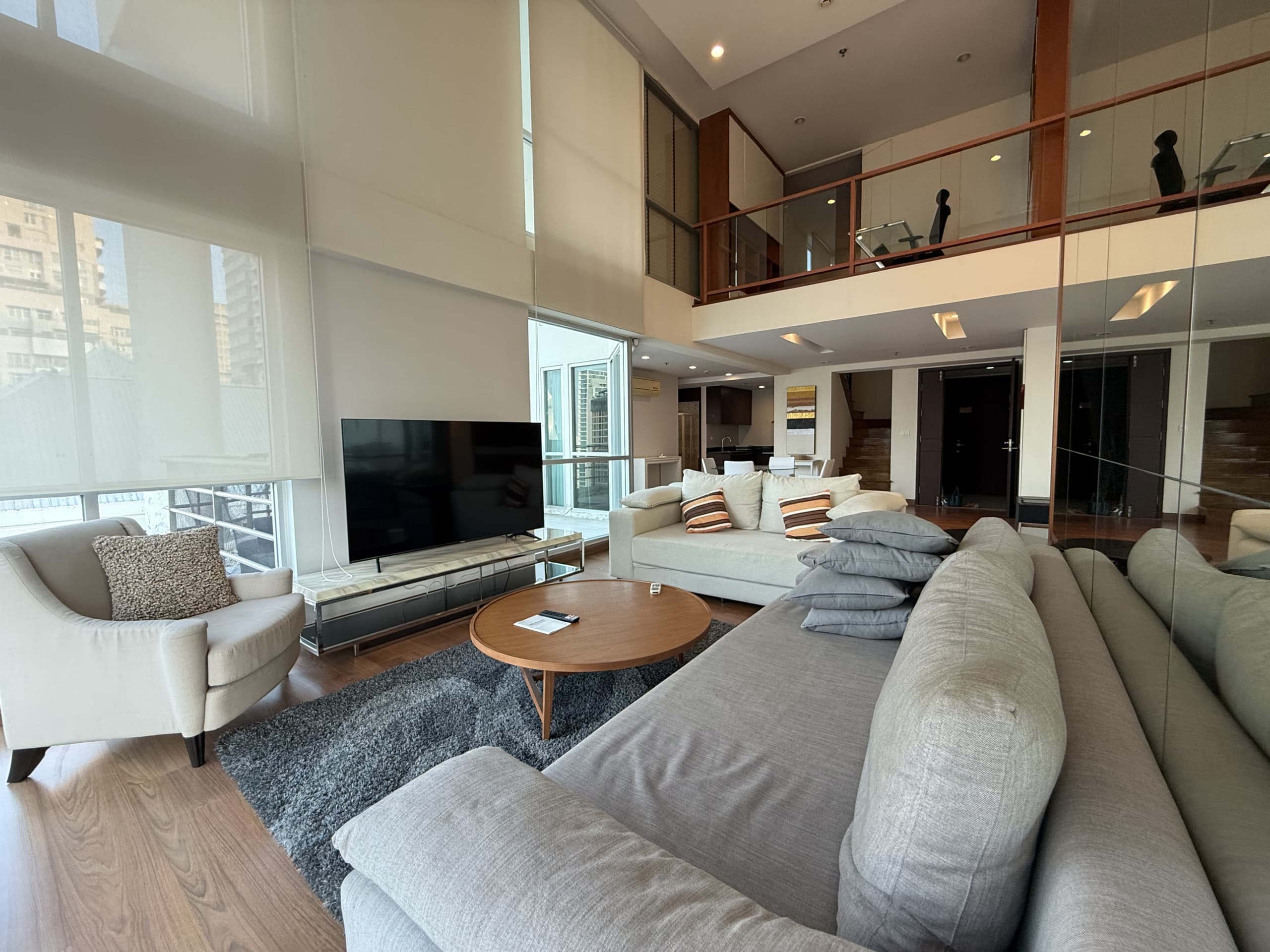 The Rajdamri Serviced Residence