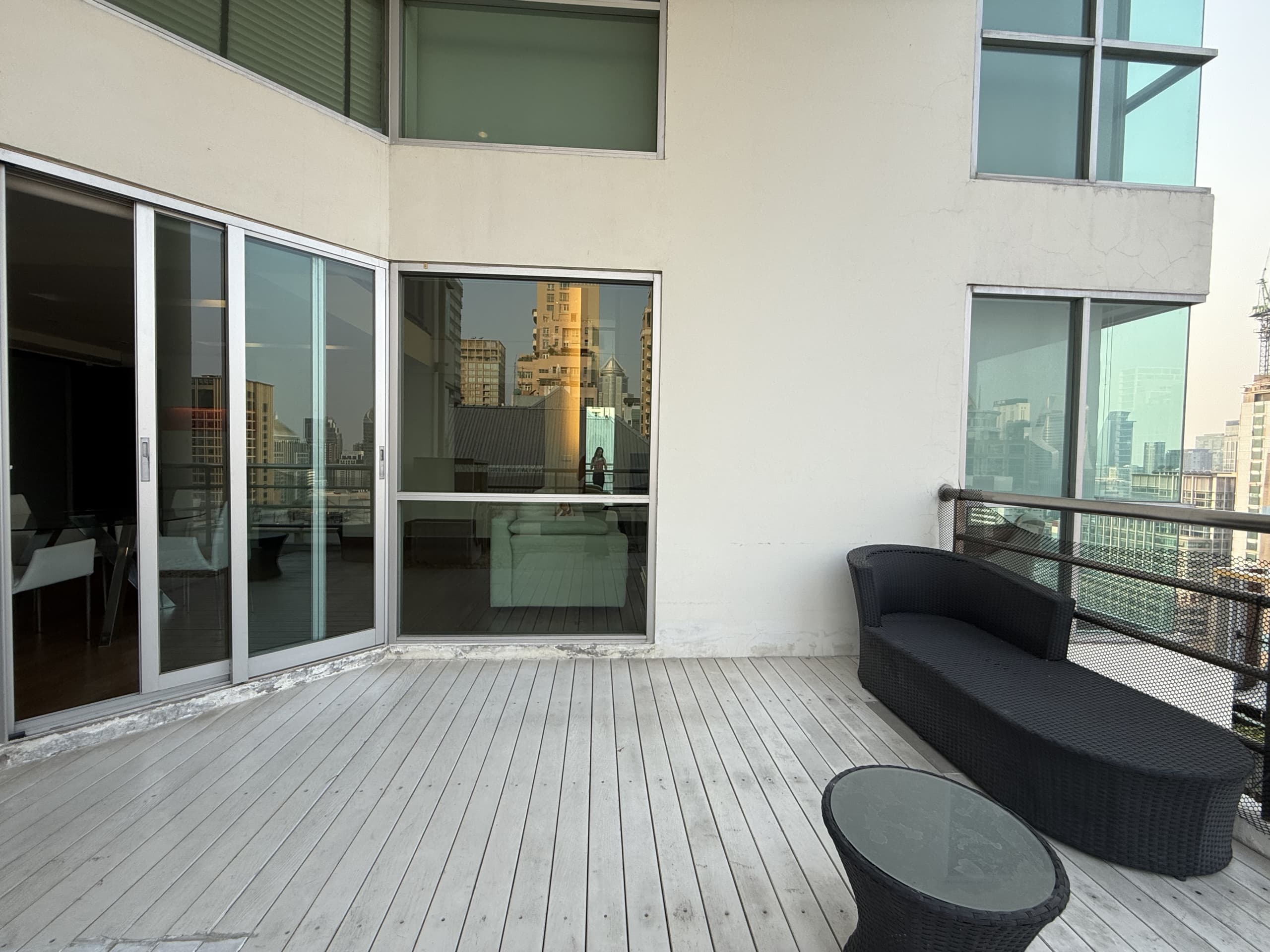 The Rajdamri Serviced Residence