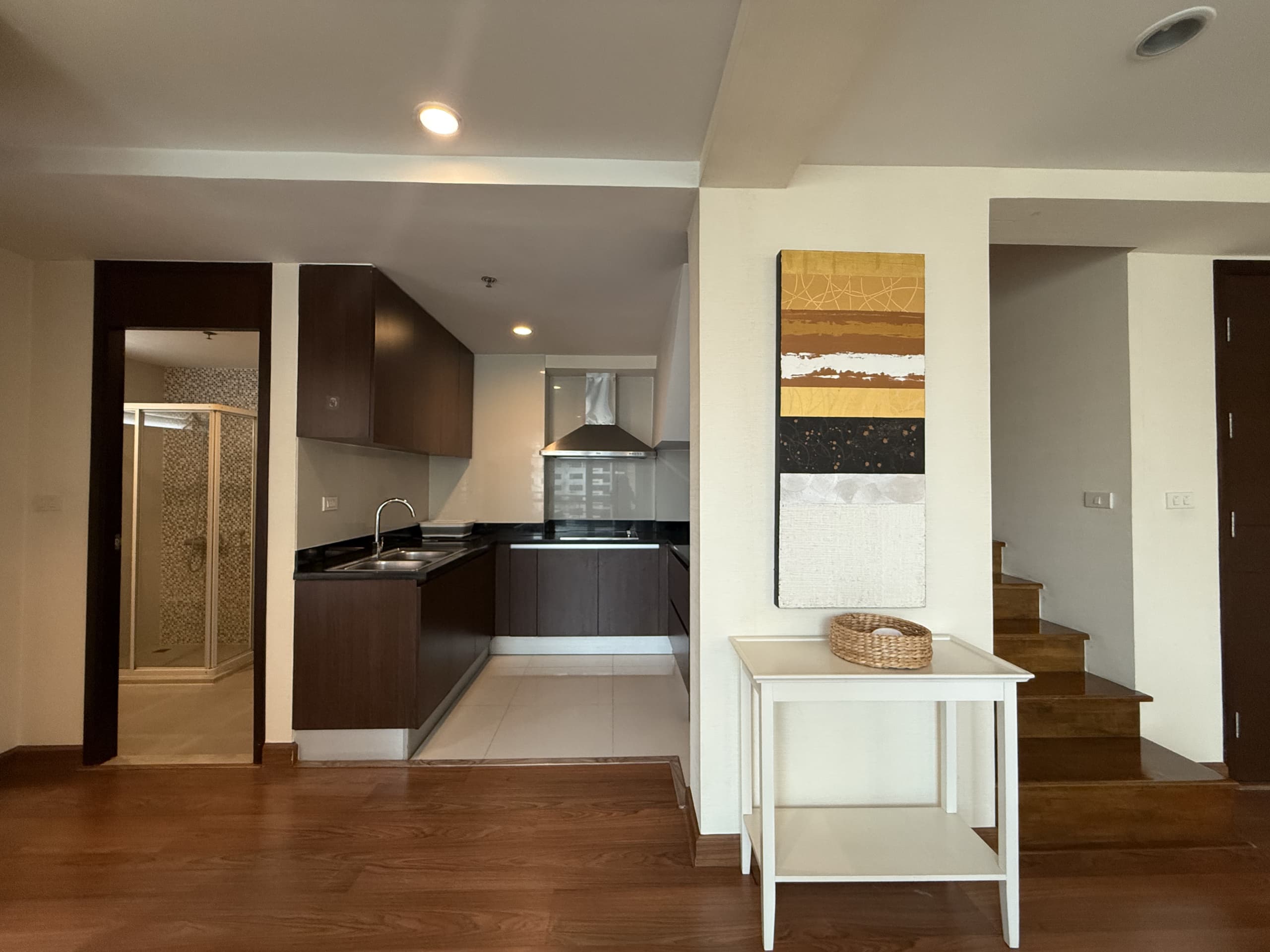 The Rajdamri Serviced Residence