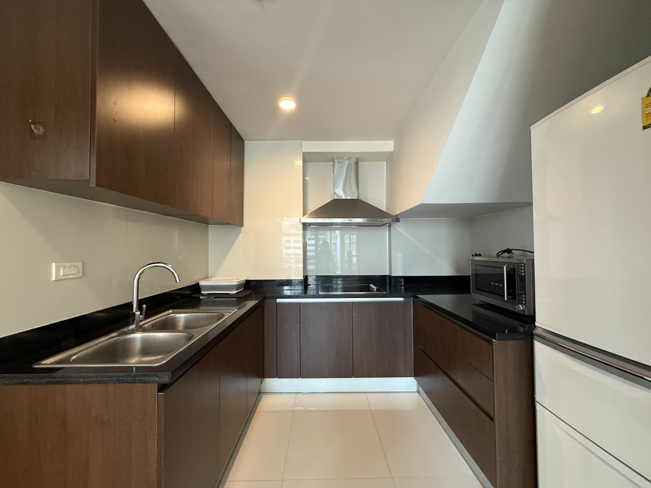 The Rajdamri Serviced Residence