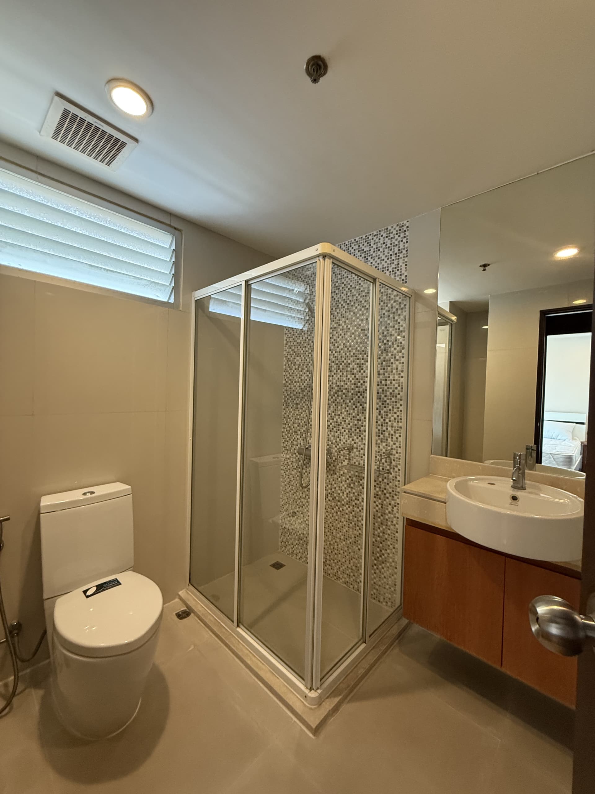 The Rajdamri Serviced Residence
