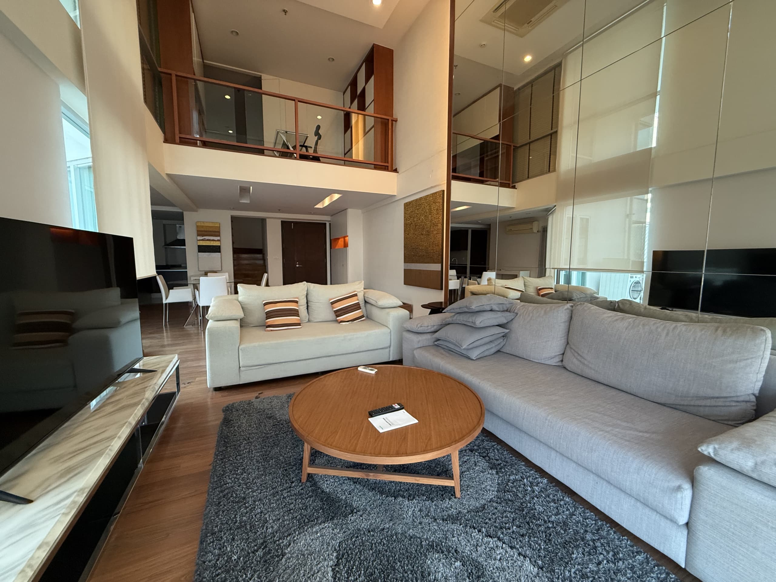 The Rajdamri Serviced Residence