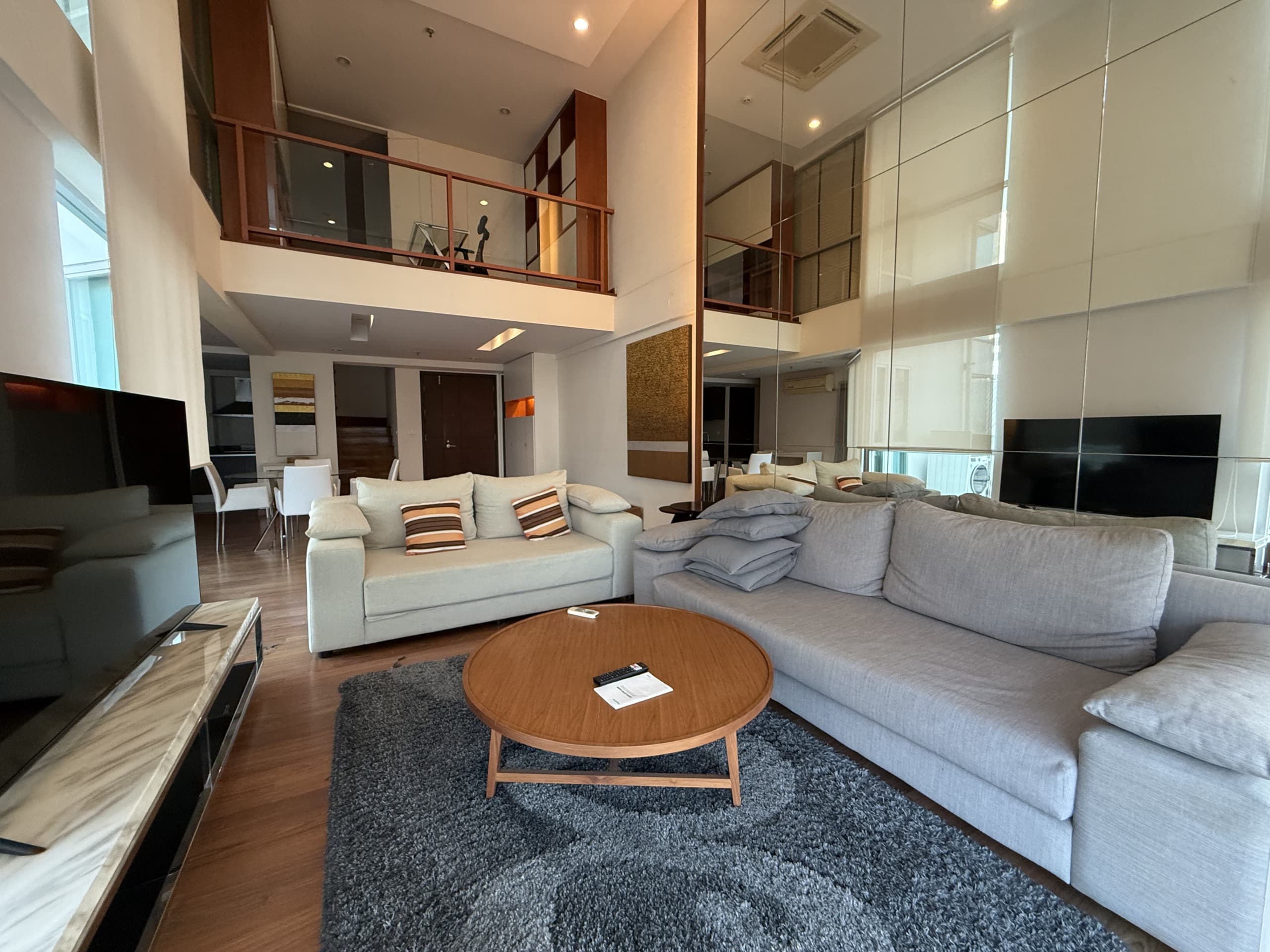 The Rajdamri Serviced Residence