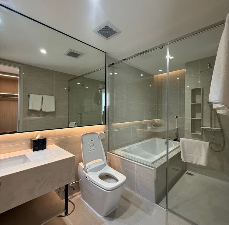 Luxury Pet Friendly Residence in Asoke 