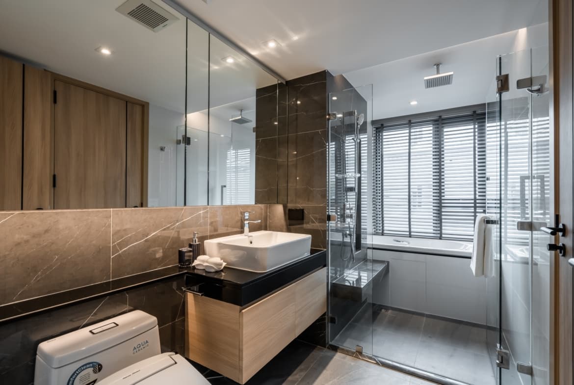 Spacious Pet Friendly Apartment in Ekkamai 