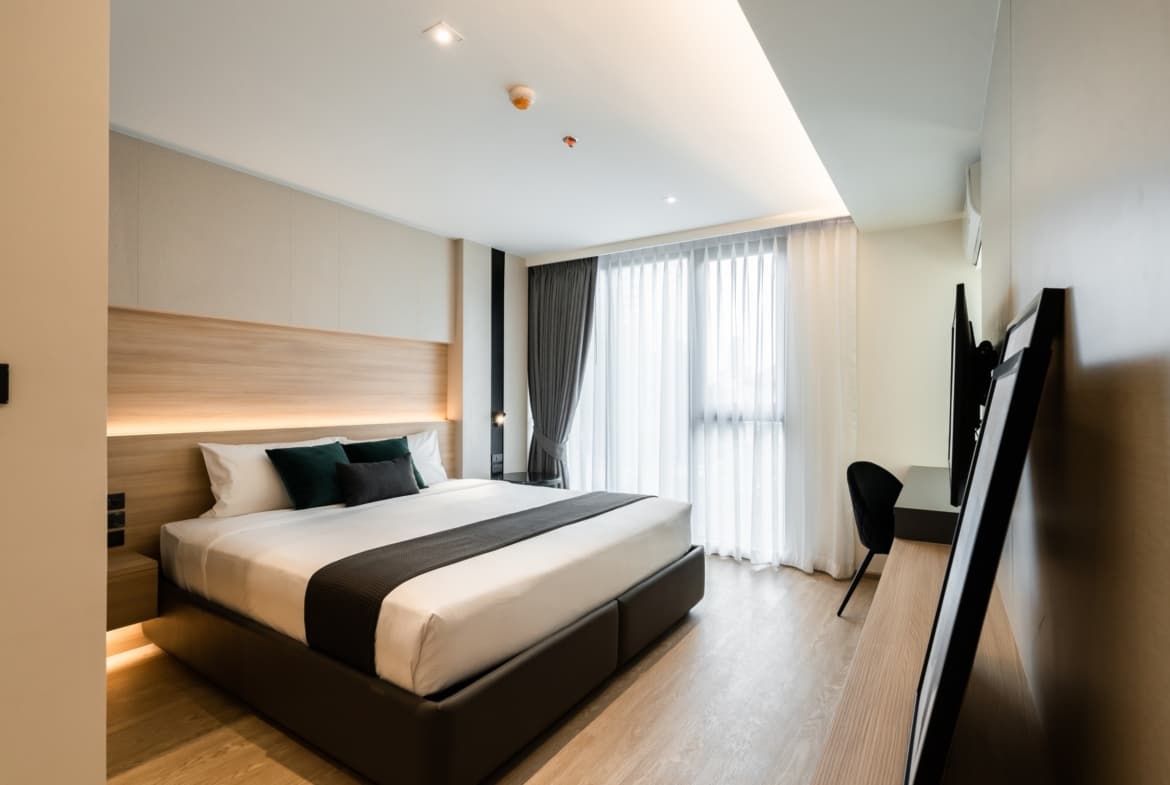 Spacious Pet Friendly Apartment in Ekkamai 