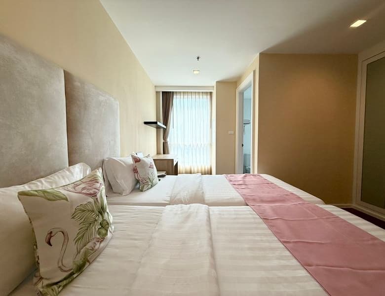 Classy Pet Friendly Apartment in Asoke