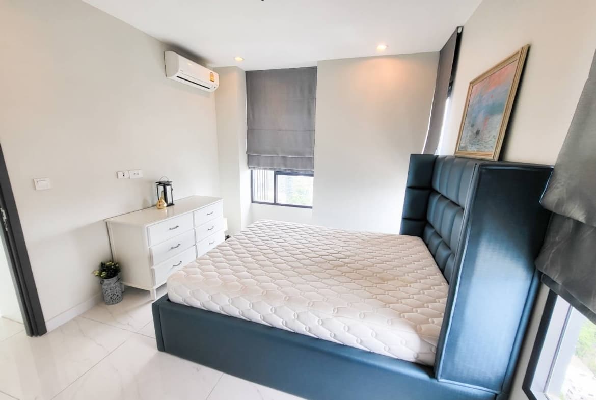 C Ekkamai Condominium