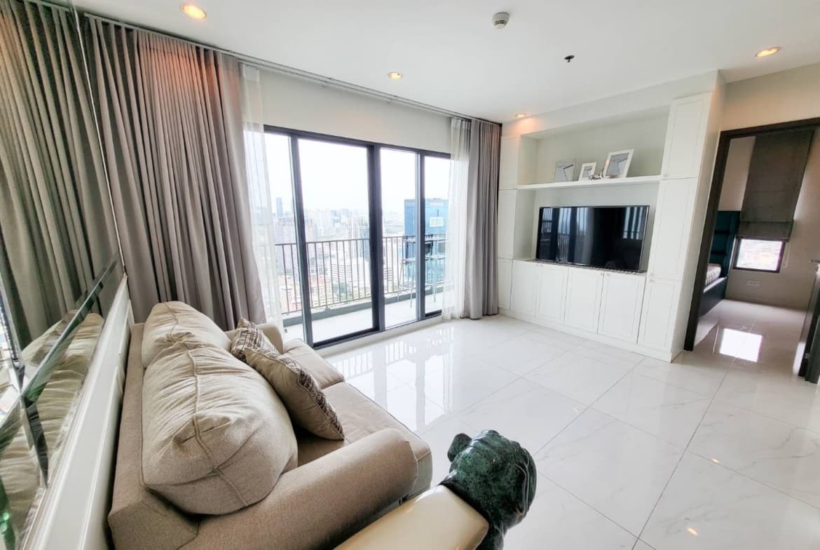 C Ekkamai Condominium