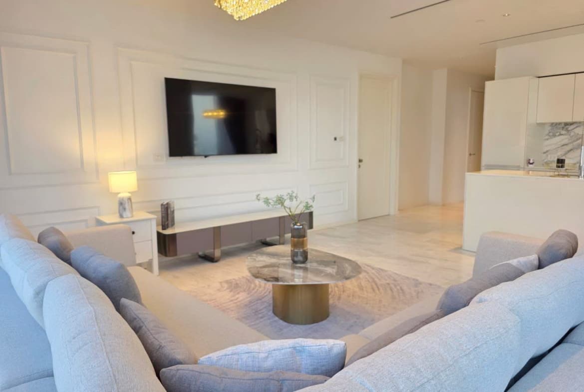 Four Seasons Private Residences