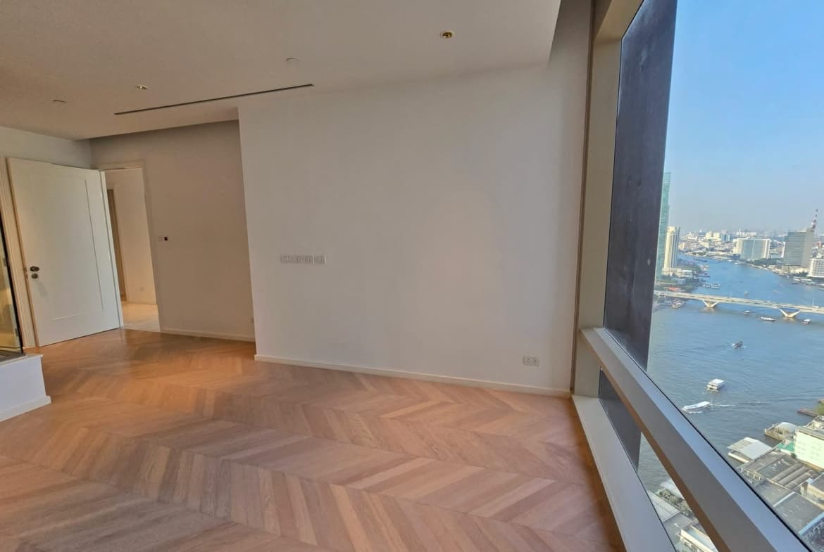 Four Seasons Private Residences