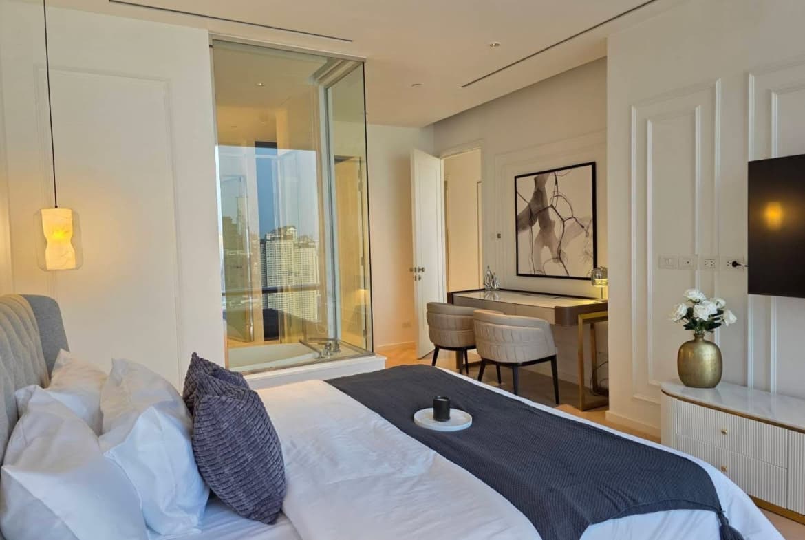 Four Seasons Private Residences