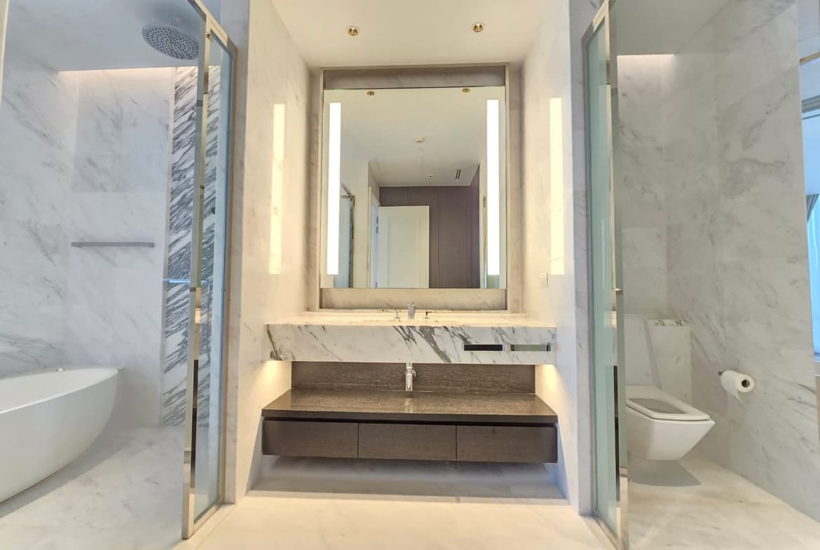 Four Seasons Private Residences
