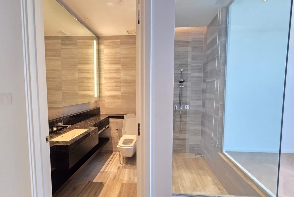 Four Seasons Private Residences