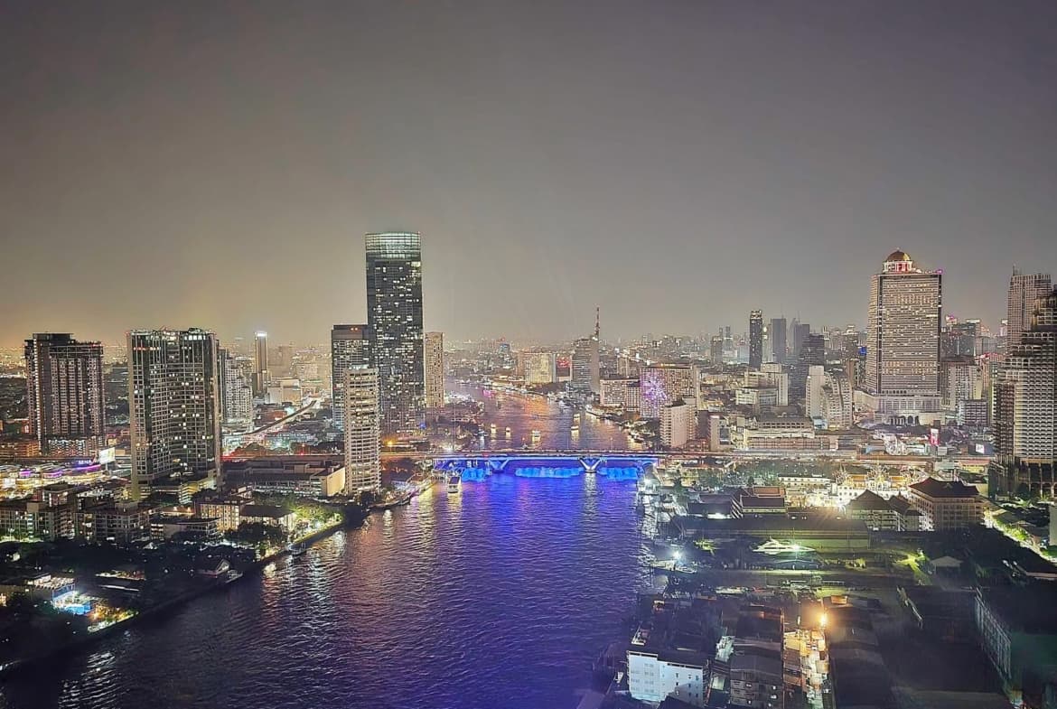 Four Seasons Private Residences