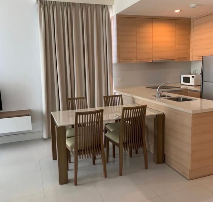 Aguston Sukhumvit 22
