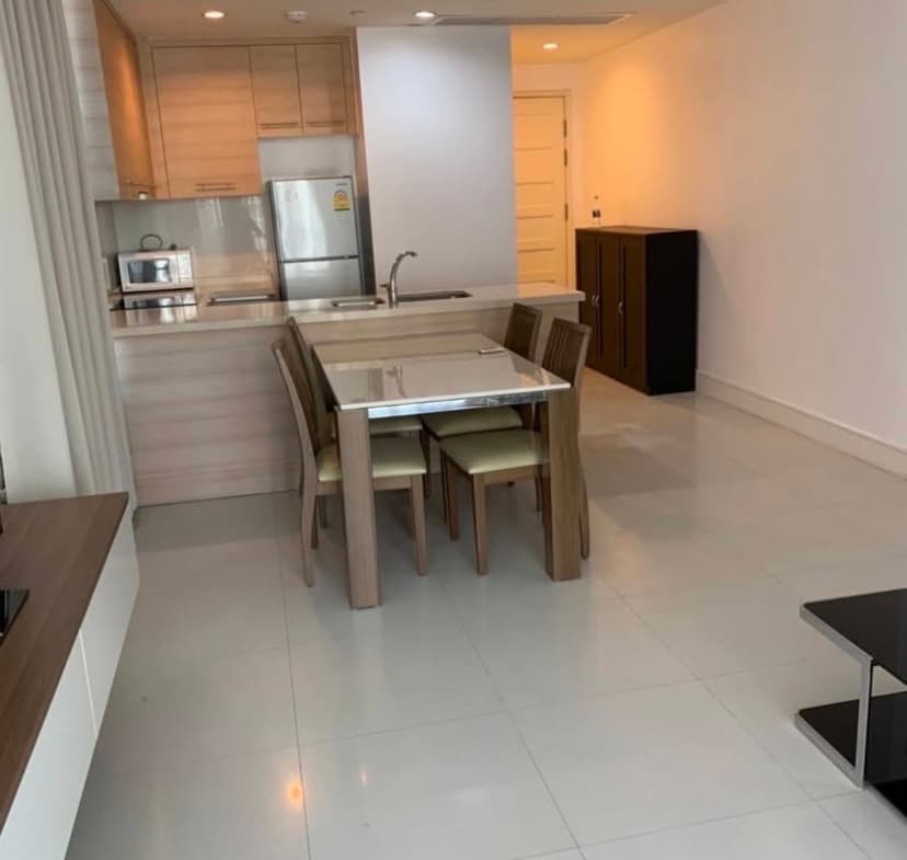 Aguston Sukhumvit 22